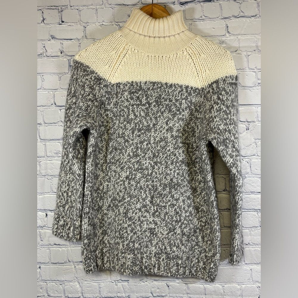 J. Crew Cream Gray Retro Preppy Gorpcore Cabincore Classic Wool Alpaca Sweater M